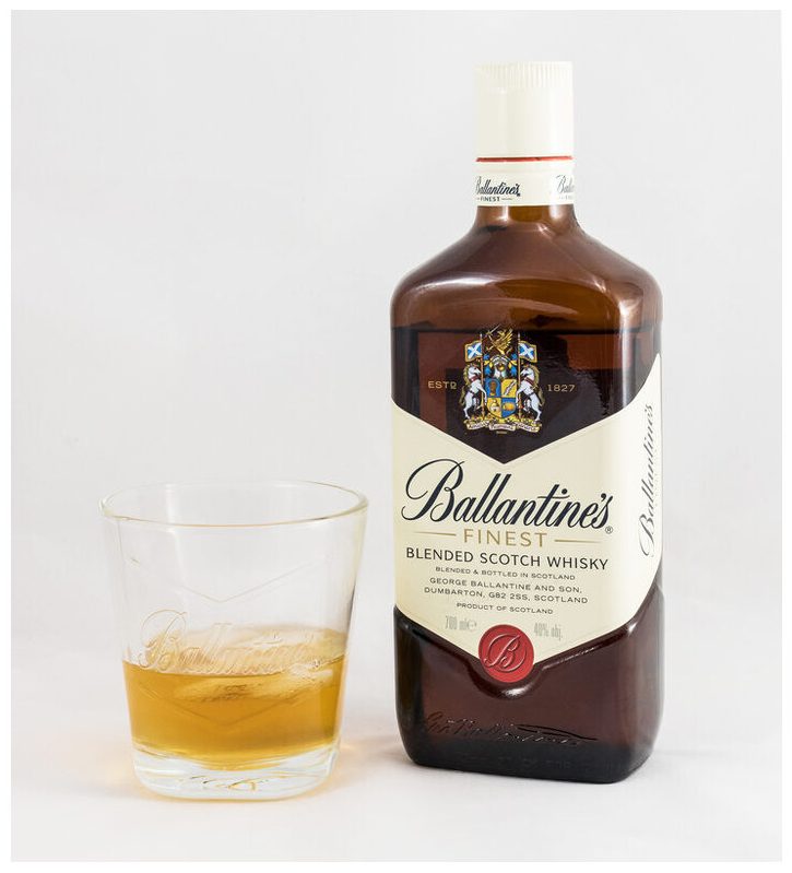 Ballantine’s 1L
